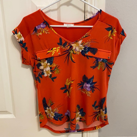 Tops - Women’s Small Orange Tropical Shirt
